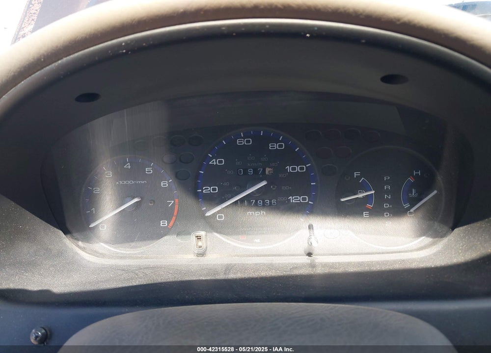 2000 HONDA CIVIC LX VIN: 2HGEJ6677YH587297