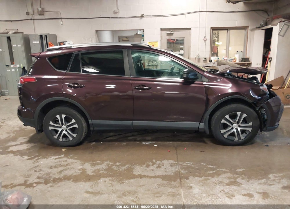 2018 TOYOTA RAV4 LE VIN: 2T3BFREV1JW744056