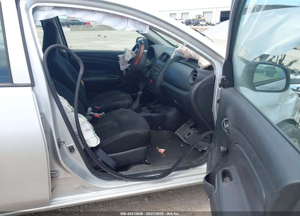 2015 NISSAN VERSA 1.6 S+ VIN: 3N1CN7AP5FL821287