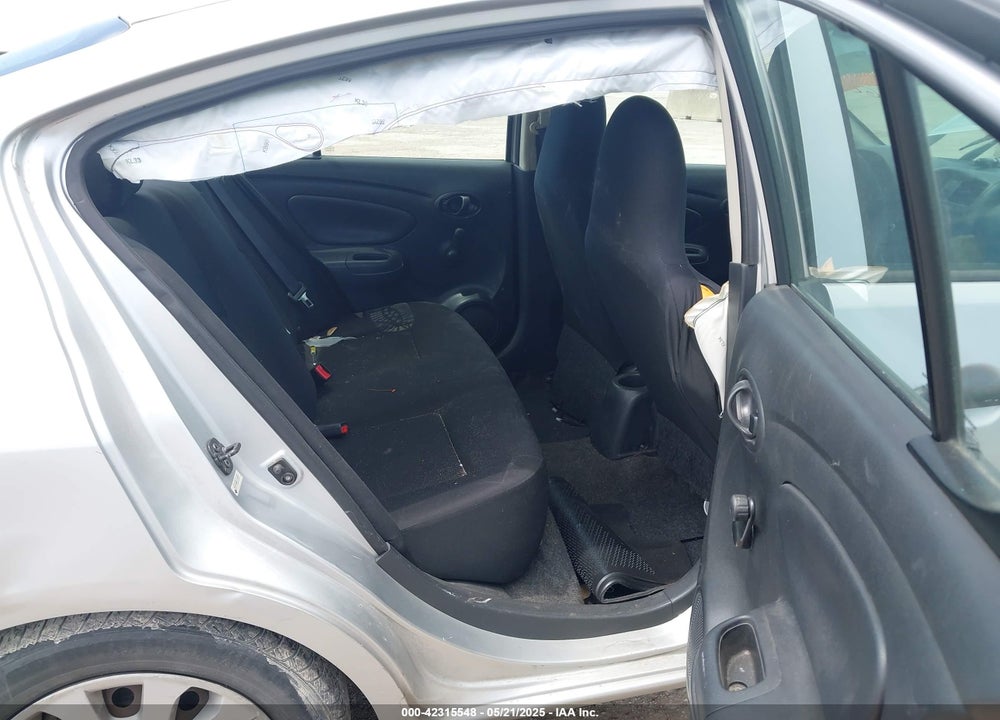 2015 NISSAN VERSA 1.6 S+ VIN: 3N1CN7AP5FL821287