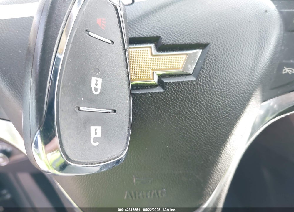 2019 CHEVROLET EQUINOX VIN: 2GNAXTEV8K6249492
