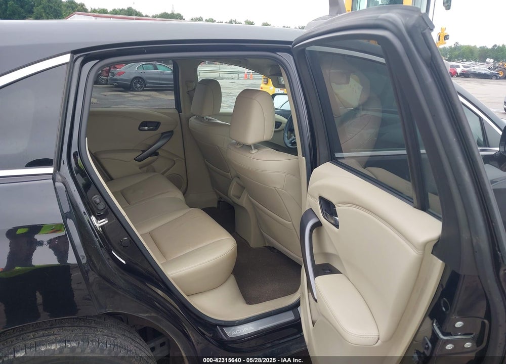 2014 ACURA RDX VIN: 5J8TB3H37EL015660