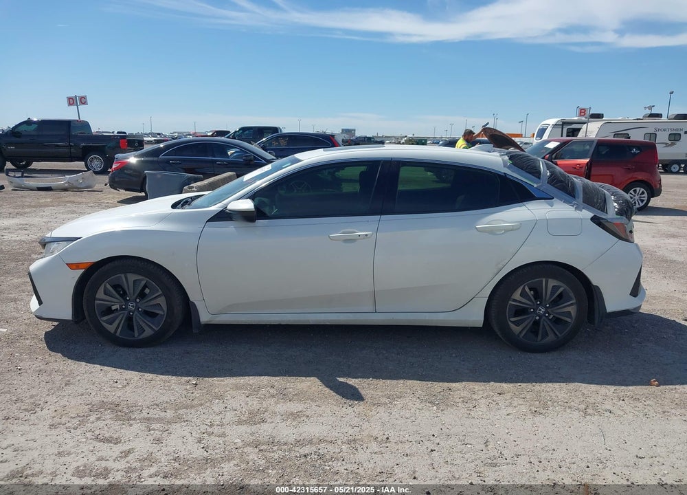 2018 HONDA CIVIC VIN: SHHFK7H51JU218978