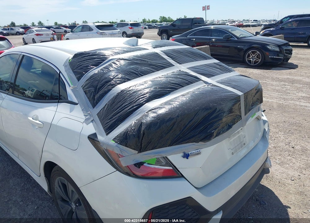 2018 HONDA CIVIC VIN: SHHFK7H51JU218978