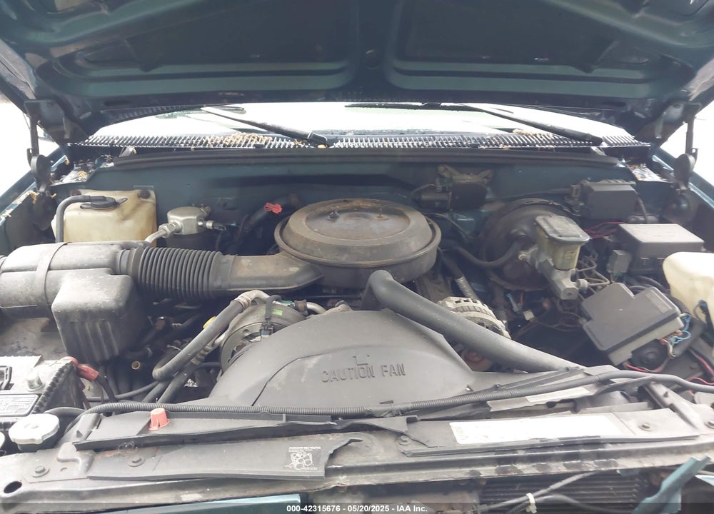 1995 GMC SUBURBAN K1500 VIN: 1GDFK16K8SJ741041