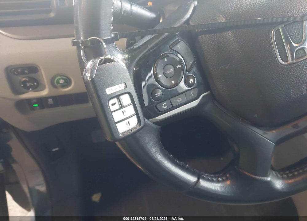 2021 HONDA PILOT VIN: 5FNYF6H27MB096582