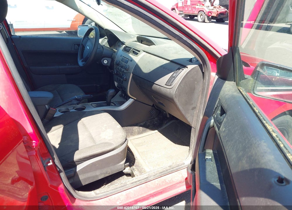 2008 FORD FOCUS VIN: 1FAHP35N58W184273