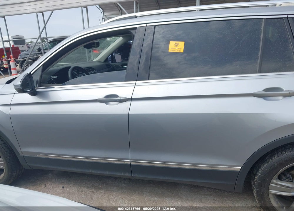 2020 VOLKSWAGEN TIGUAN VIN: 3VV2B7AX9LM022086