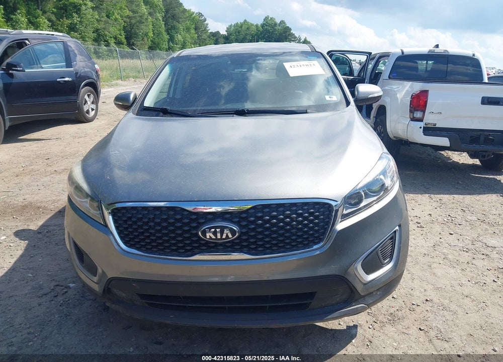2018 KIA SORENTO 2.4L L VIN: 5XYPG4A35JG374366