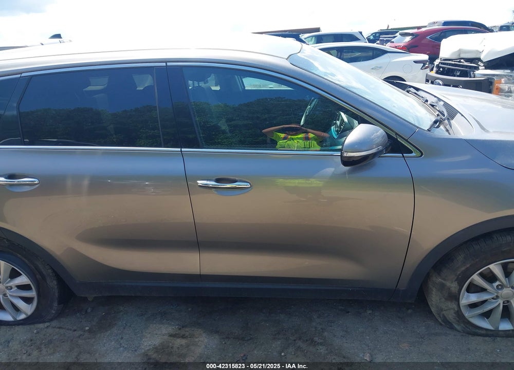 2018 KIA SORENTO 2.4L L VIN: 5XYPG4A35JG374366