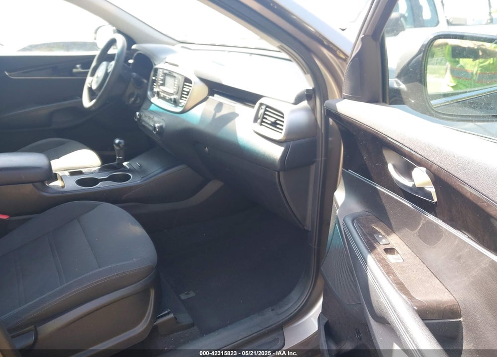 2018 KIA SORENTO 2.4L L VIN: 5XYPG4A35JG374366