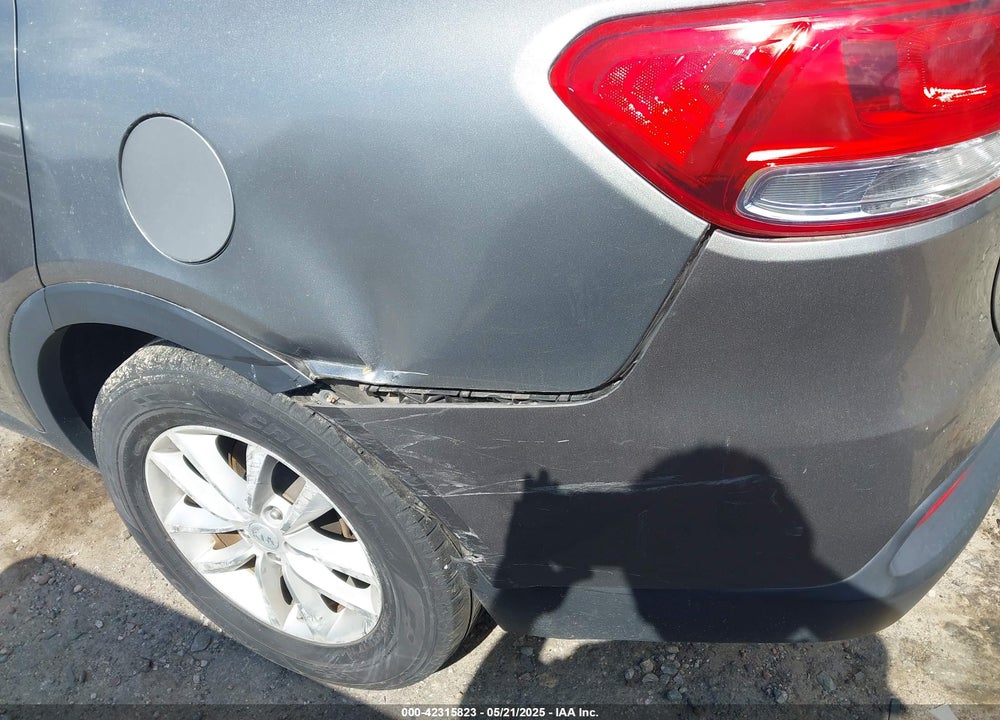 2018 KIA SORENTO 2.4L L VIN: 5XYPG4A35JG374366