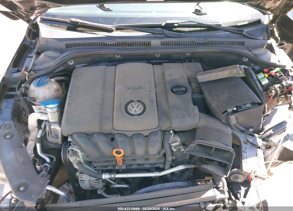 2012 VOLKSWAGEN JETTA 2.5L SE VIN: 3VWDP7AJ5CM013435