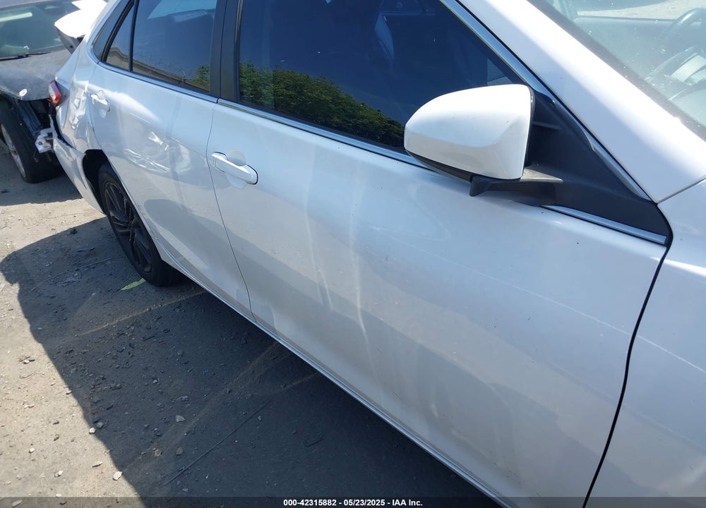 2015 TOYOTA CAMRY SE VIN: 4T1BF1FK4FU979766
