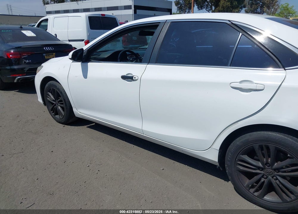 2015 TOYOTA CAMRY SE VIN: 4T1BF1FK4FU979766