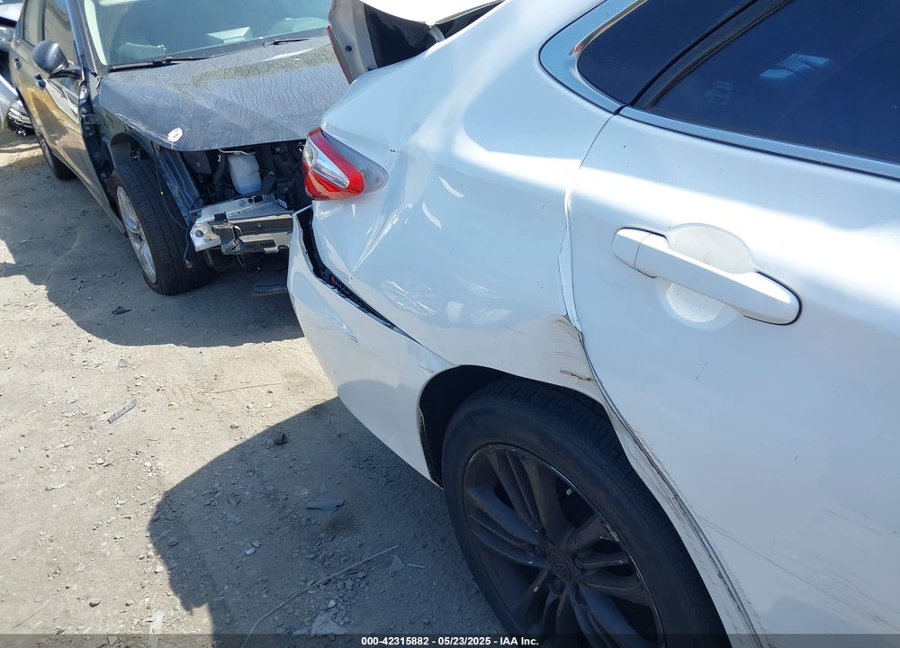 2015 TOYOTA CAMRY SE VIN: 4T1BF1FK4FU979766