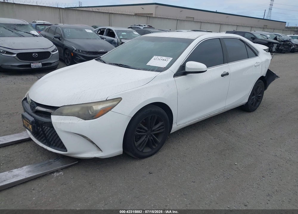 2015 TOYOTA CAMRY SE VIN: 4T1BF1FK4FU979766