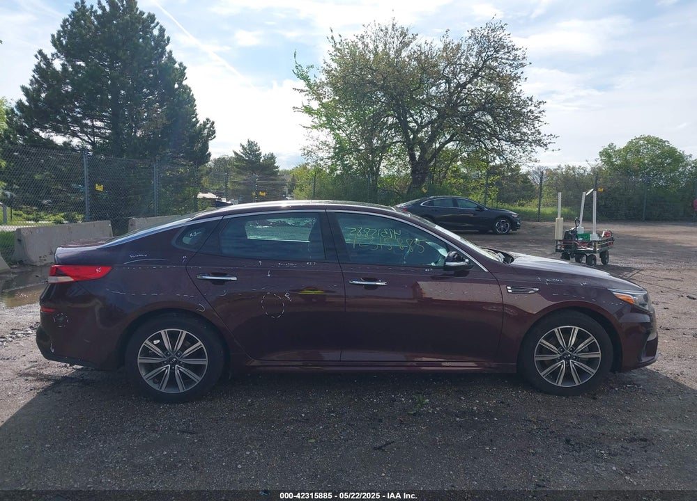 2019 KIA OPTIMA VIN: 5XXGT4L38KG300261