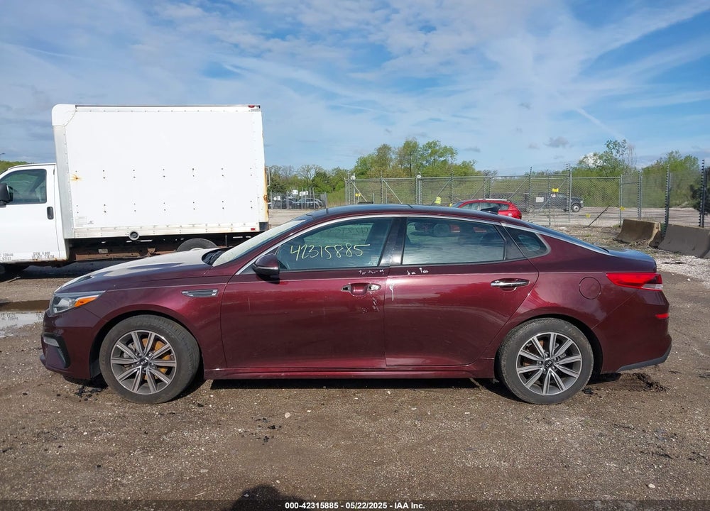 2019 KIA OPTIMA VIN: 5XXGT4L38KG300261