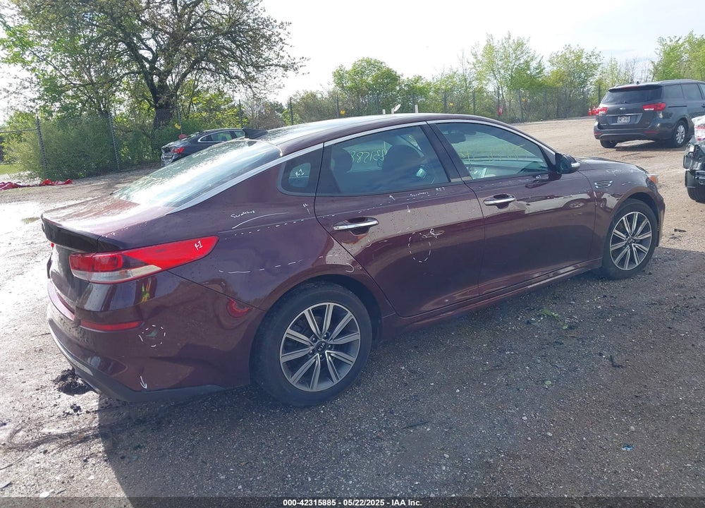 2019 KIA OPTIMA VIN: 5XXGT4L38KG300261