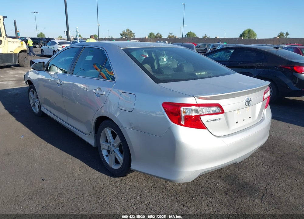 2014 TOYOTA CAMRY SE VIN: 4T1BF1FK0EU770751