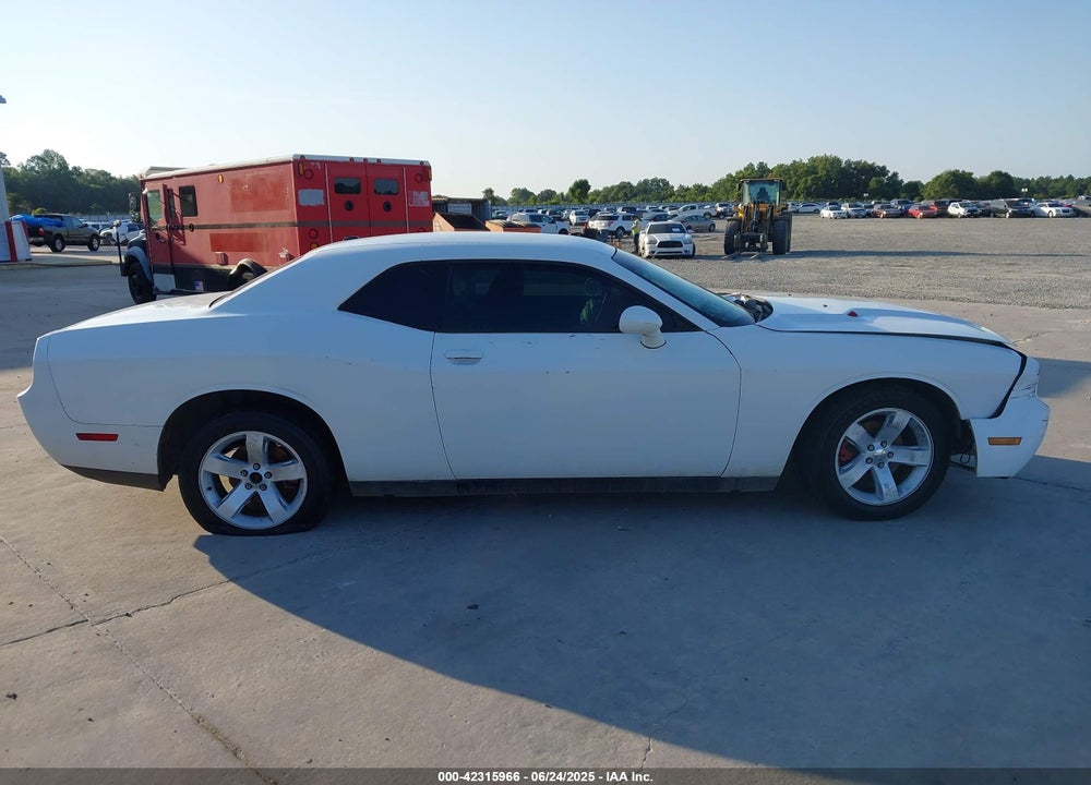 2011 DODGE CHALLENGER VIN: 2B3CJ4DG4BH603008