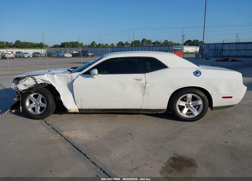 2011 DODGE CHALLENGER VIN: 2B3CJ4DG4BH603008