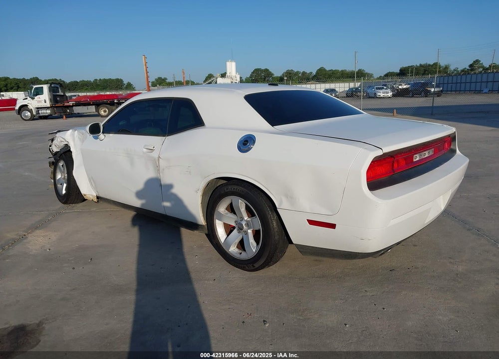 2011 DODGE CHALLENGER VIN: 2B3CJ4DG4BH603008