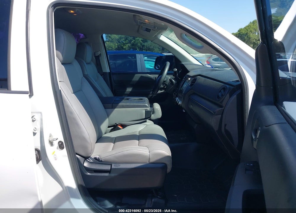 2018 TOYOTA TUNDRA VIN: 5TFRM5F10JX126375
