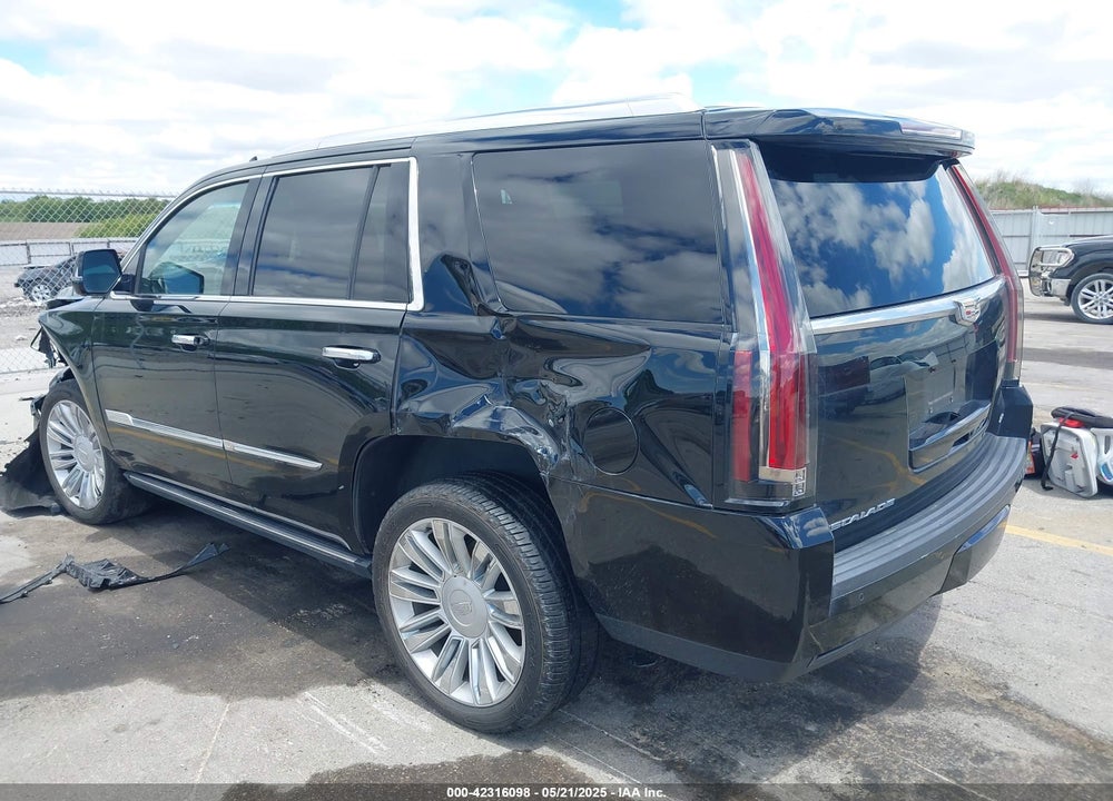 2015 CADILLAC ESCALADE PLATINUM VIN: 1GYS4PKJ8FR568958