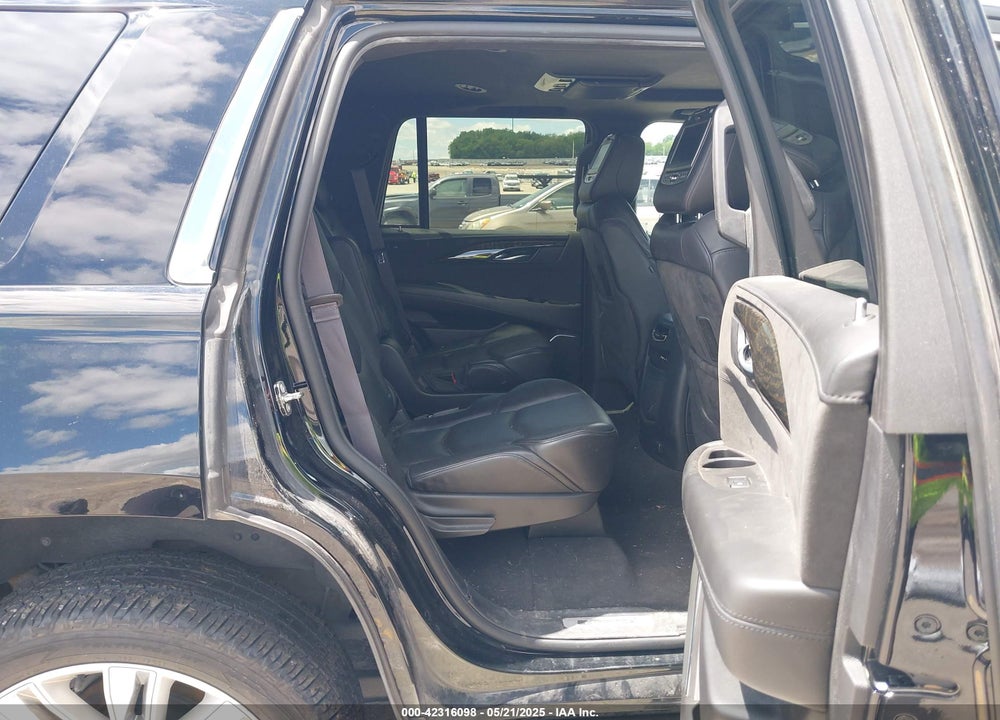 2015 CADILLAC ESCALADE PLATINUM VIN: 1GYS4PKJ8FR568958