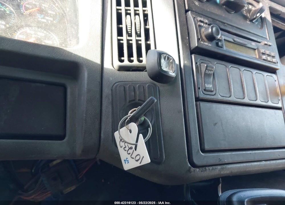 2007 INTERNATIONAL 4000 4300 VIN: 1HTMMAAL87H446237