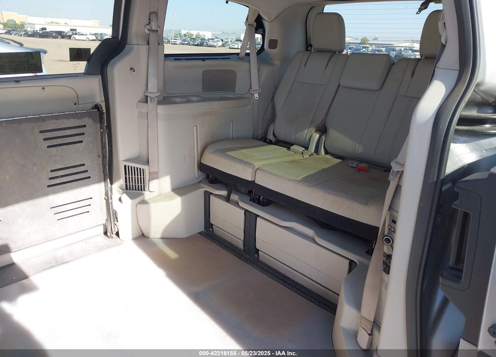2015 CHRYSLER TOWN & COUNTRY TOURING-L VIN: 2C4RC1CG6FR638264