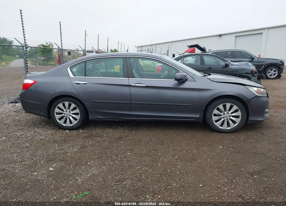 2015 HONDA ACCORD VIN: 1HGCR2F75FA022227
