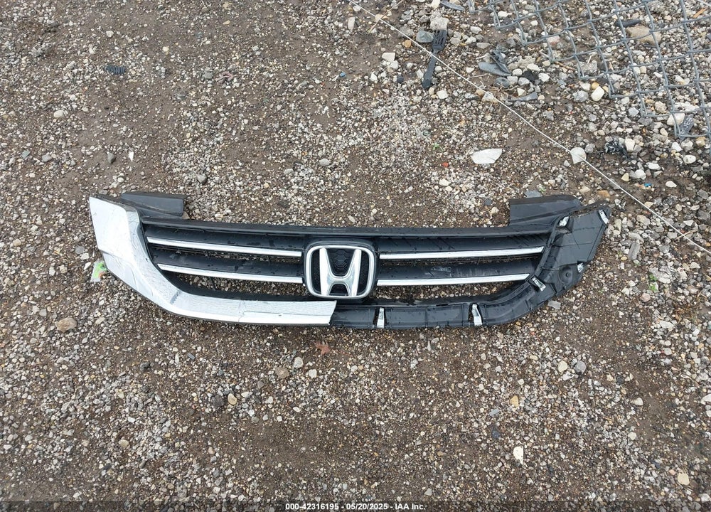 2015 HONDA ACCORD VIN: 1HGCR2F75FA022227