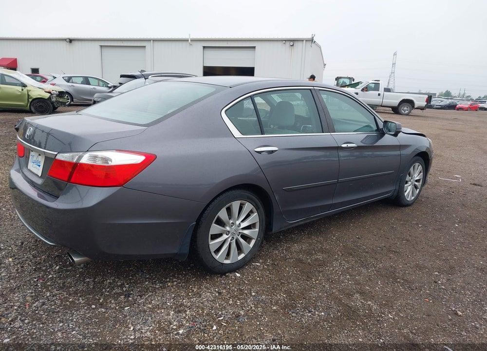 2015 HONDA ACCORD VIN: 1HGCR2F75FA022227