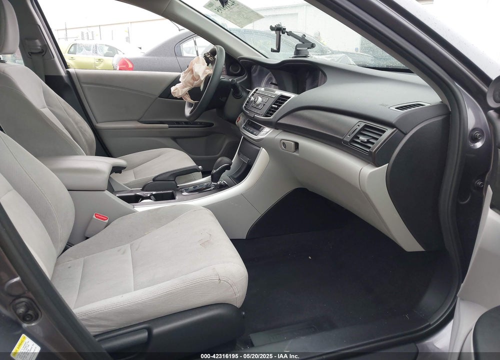 2015 HONDA ACCORD VIN: 1HGCR2F75FA022227
