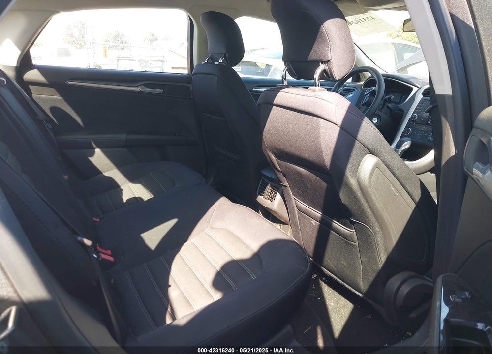 2014 FORD FUSION VIN: 1FA6P0H74E5381195