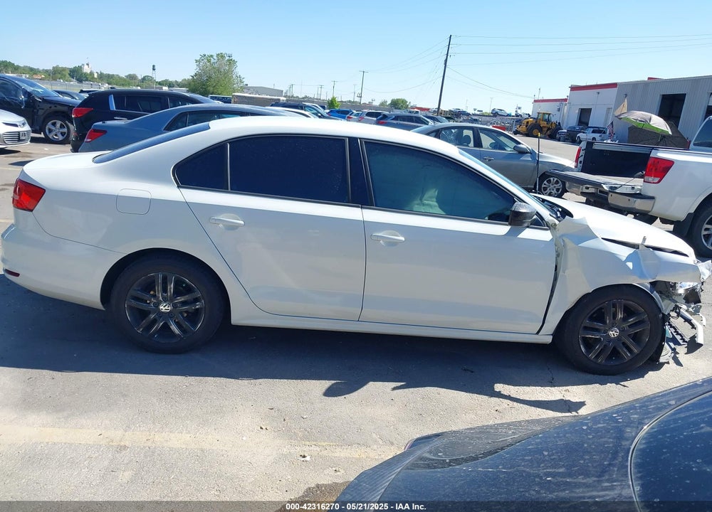 2015 VOLKSWAGEN JETTA 2.0L S VIN: 3VW2K7AJXFM224608