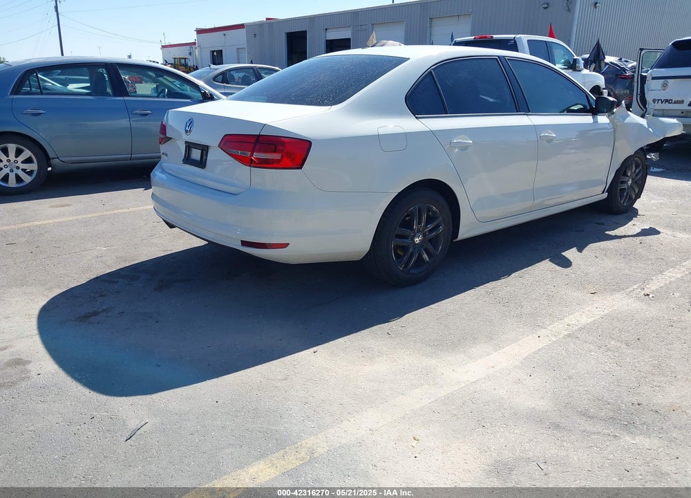 2015 VOLKSWAGEN JETTA 2.0L S VIN: 3VW2K7AJXFM224608