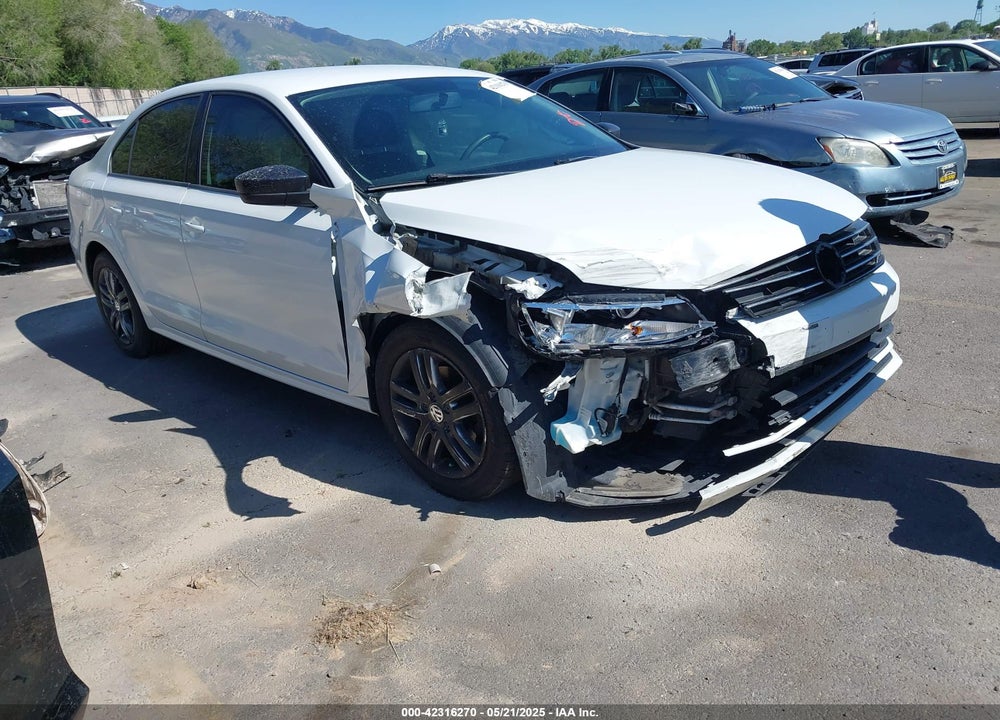 2015 VOLKSWAGEN JETTA 2.0L S VIN: 3VW2K7AJXFM224608