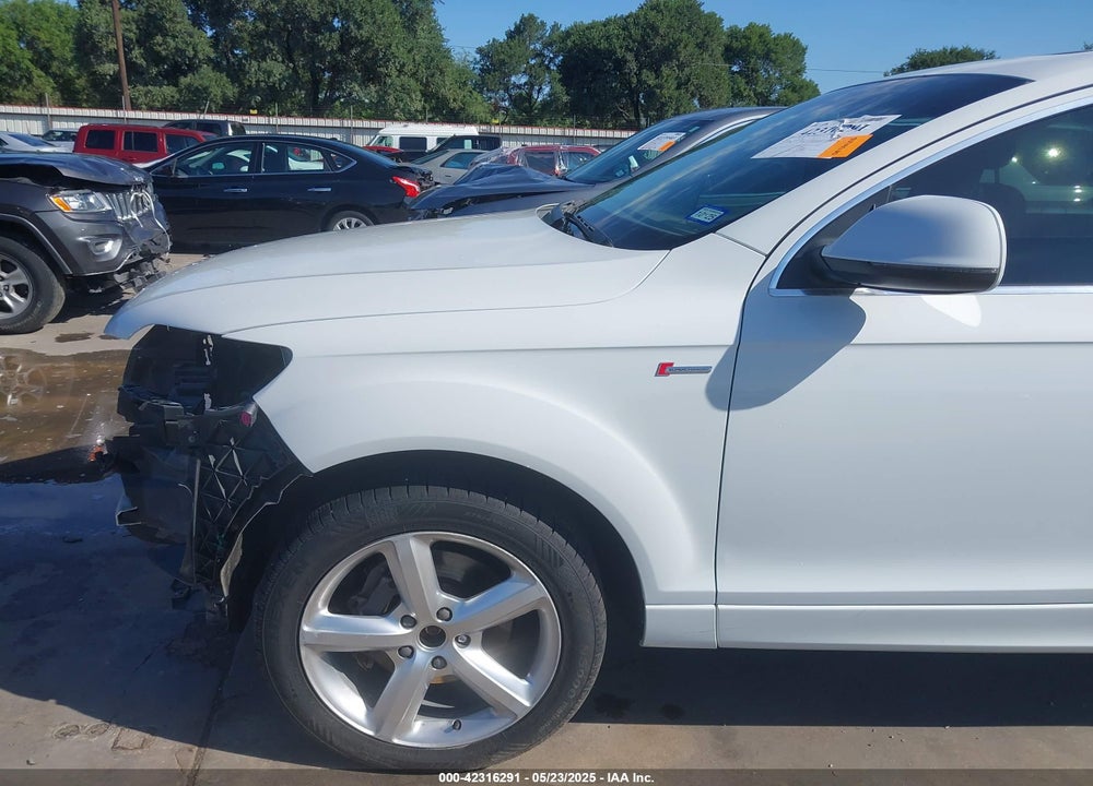 2014 AUDI Q7 VIN: WA1DGAFE1ED015090