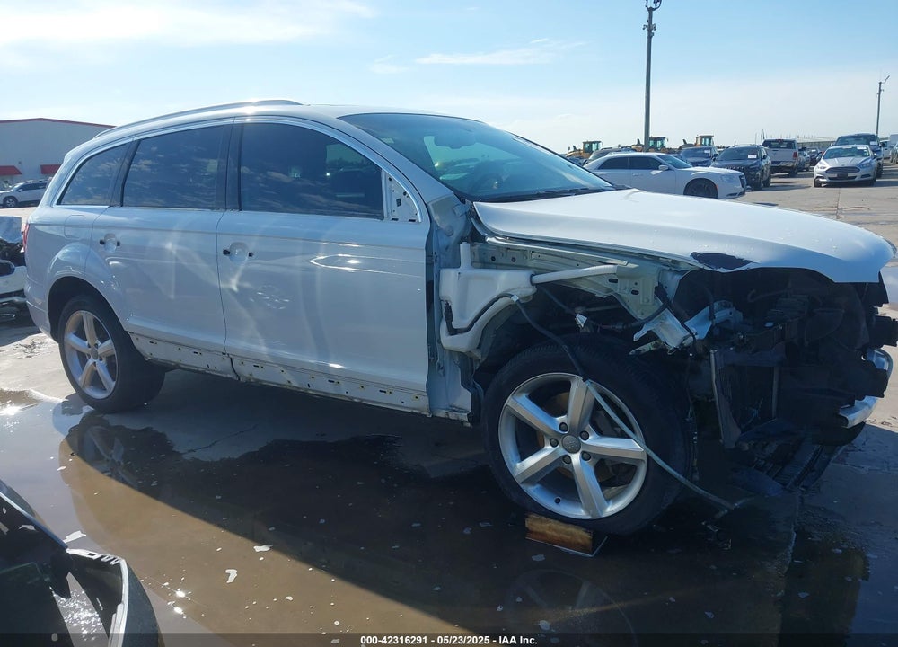 2014 AUDI Q7 VIN: WA1DGAFE1ED015090