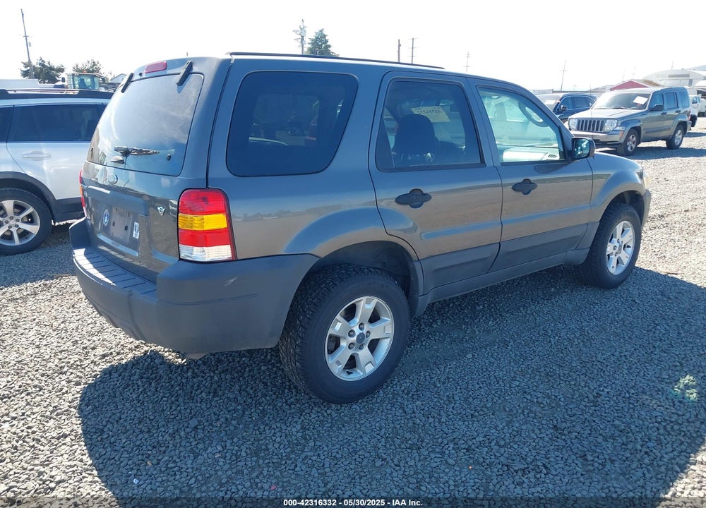 2006 FORD ESCAPE VIN: 1FMYU93166KB18305