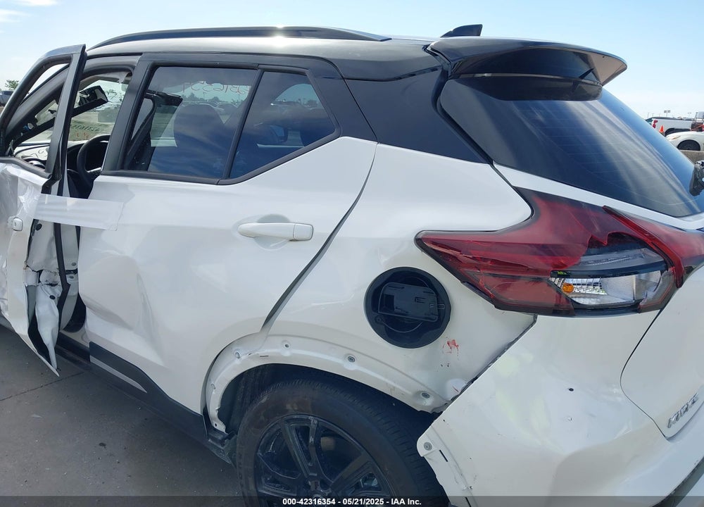 2024 NISSAN KICKS SR XTRONIC CVT VIN: 3N1CP5DV4RL539932