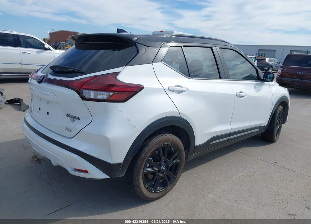 2024 NISSAN KICKS SR XTRONIC CVT VIN: 3N1CP5DV4RL539932
