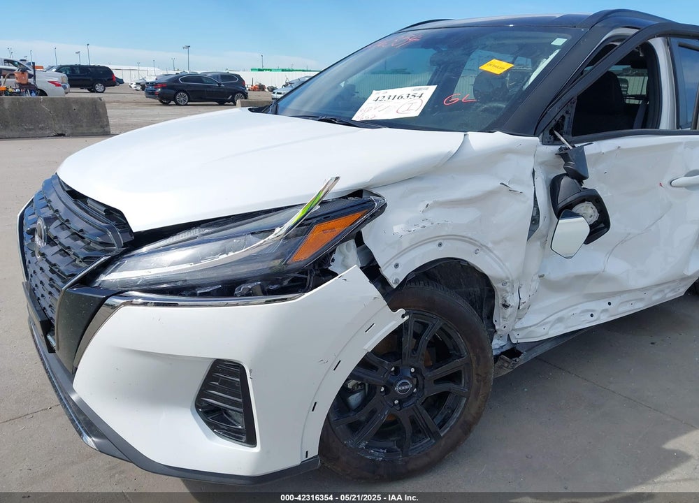 2024 NISSAN KICKS SR XTRONIC CVT VIN: 3N1CP5DV4RL539932