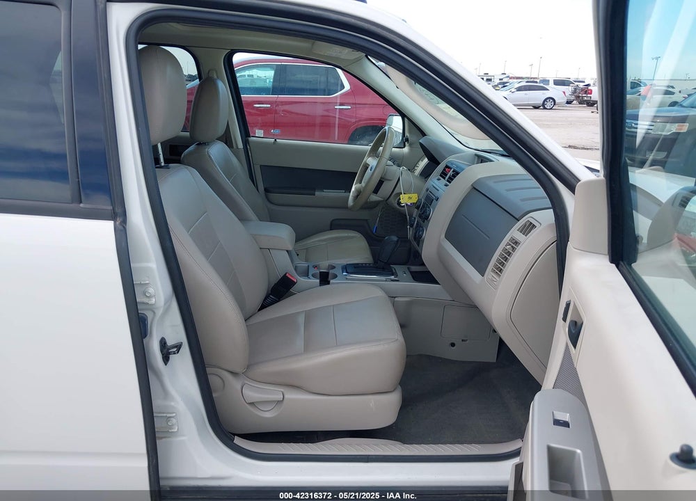 2011 FORD ESCAPE VIN: 1FMCU0D78BKB52619