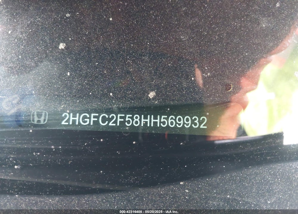 2017 HONDA CIVIC LX VIN: 2HGFC2F58HH569932