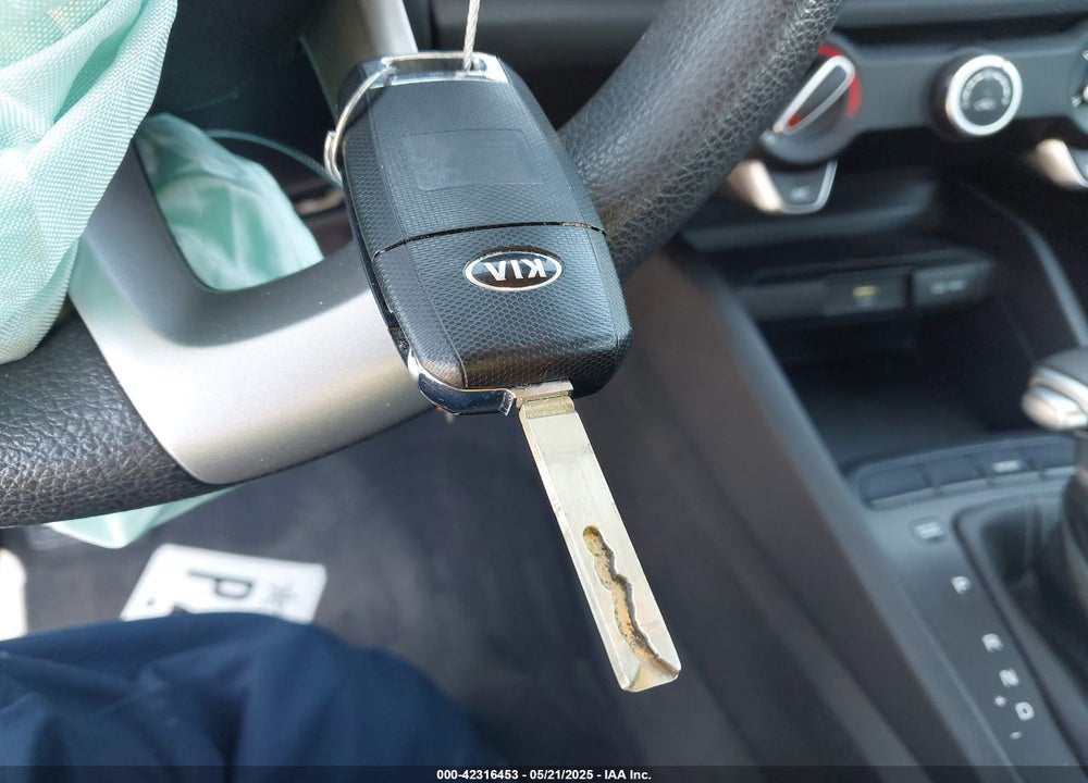 2021 KIA RIO VIN: 3KPA24AD7ME406152